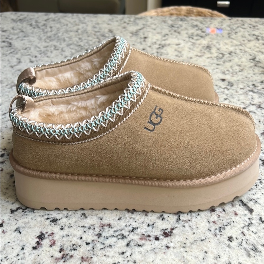 UGG Tan Slip-On Shoes with Teal Trim